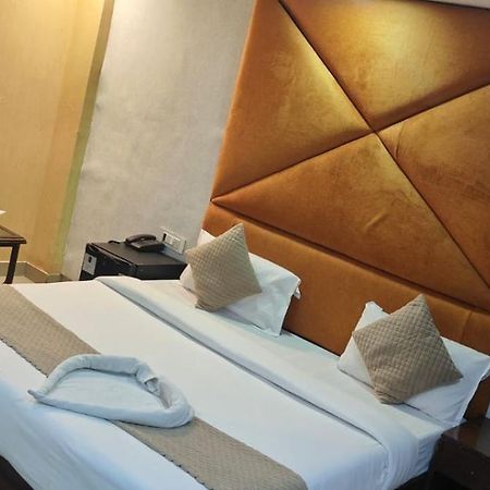 Hotel Grand City Nueva Delhi Exterior foto
