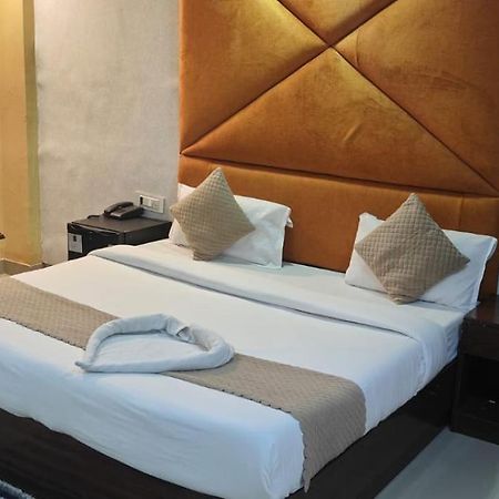 Hotel Grand City Nueva Delhi Exterior foto